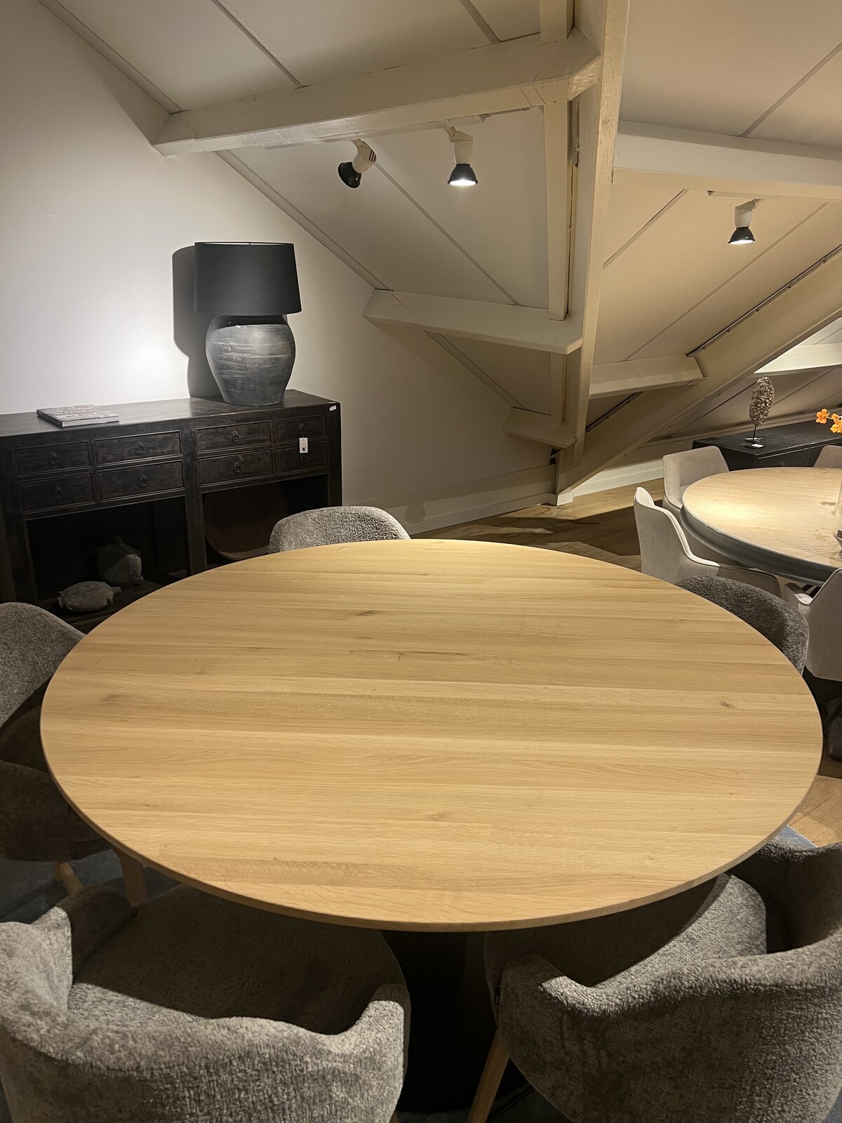 buddha dining set met lena chair 