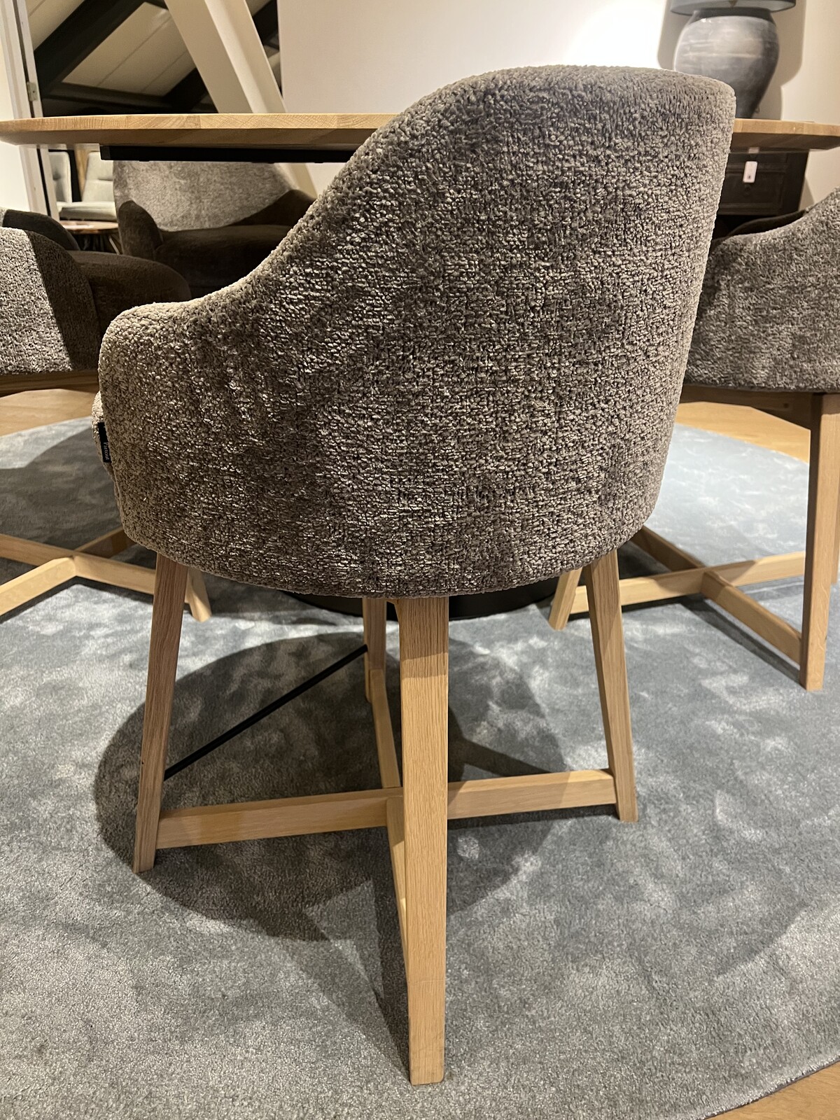 buddha dining set met lena chair 