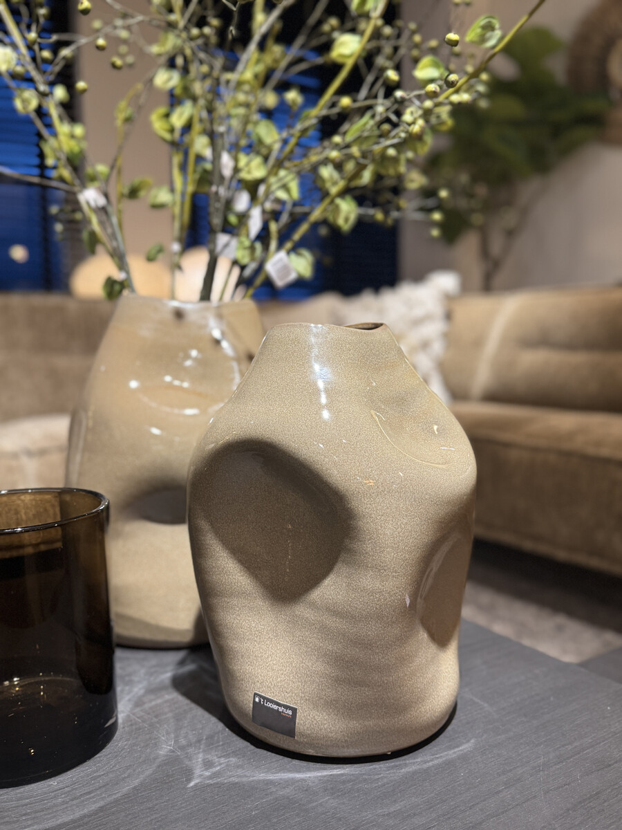 Deuk Vaas Taupe smaller