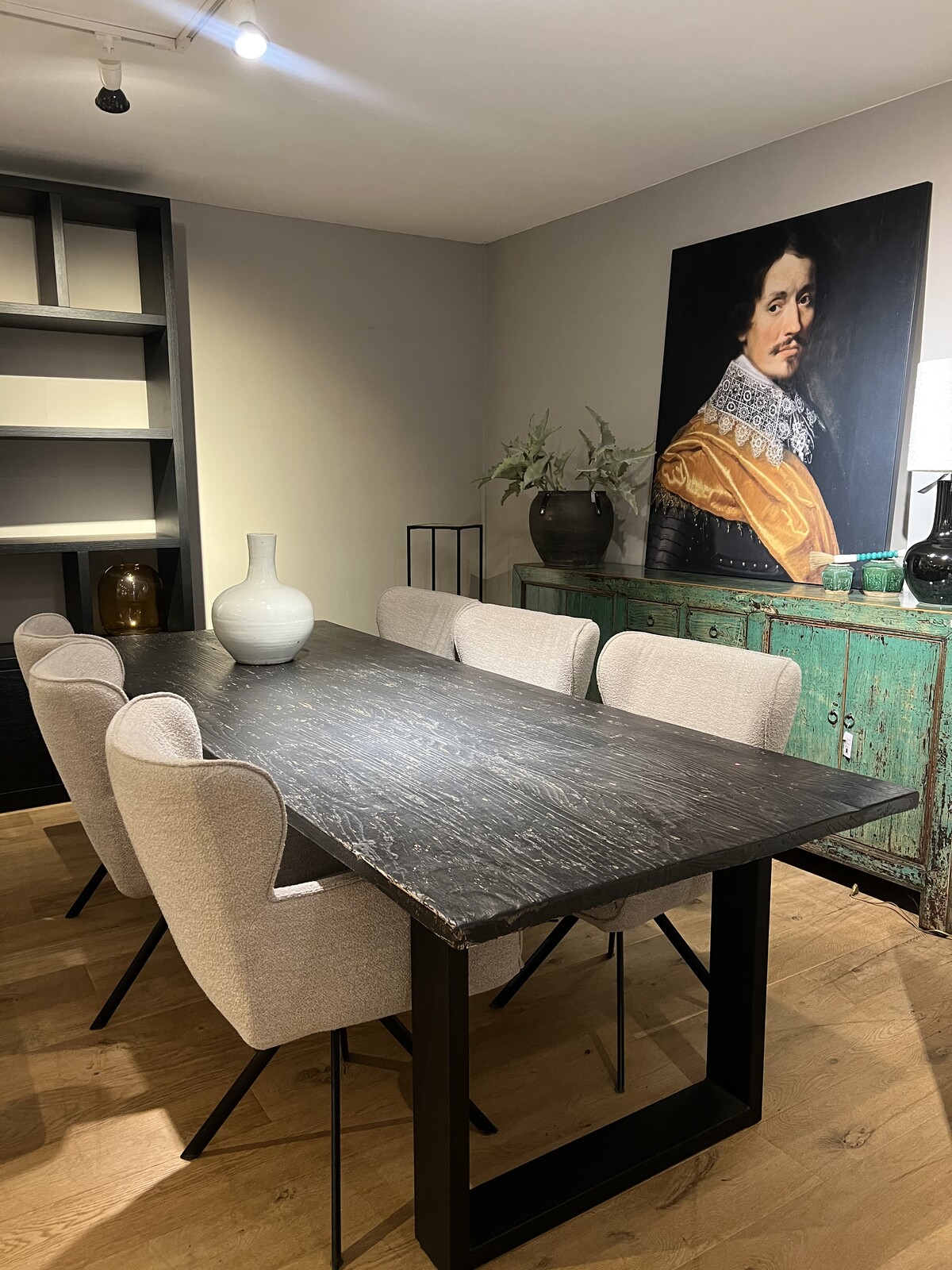 Eetkamertafel Old Pine black