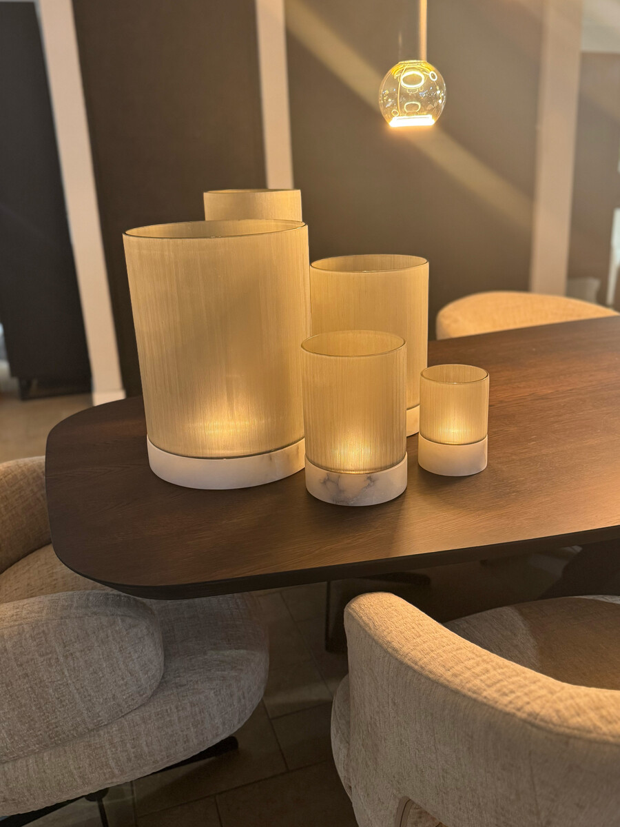 Hurricane ribbel glas en marmer voet