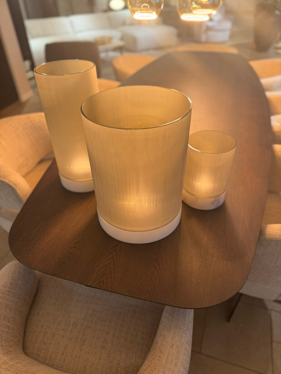 Hurricane ribbel glas en marmer voet