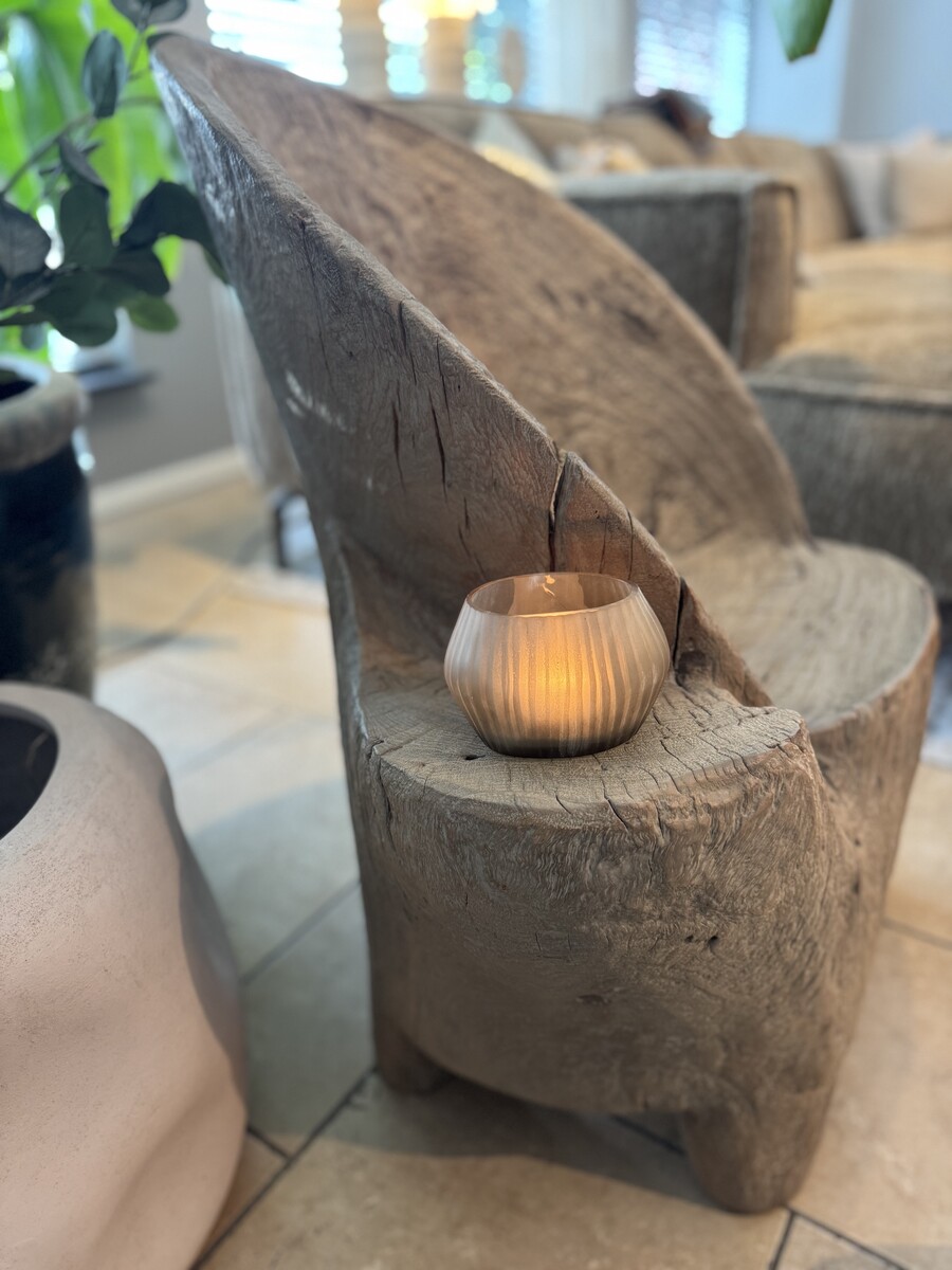 Mini Throne van massief iepenhout