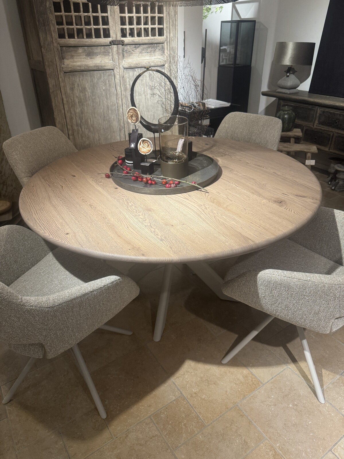 Ronde Eetkamertafel Massief Eiken met bladdikte 3 cm