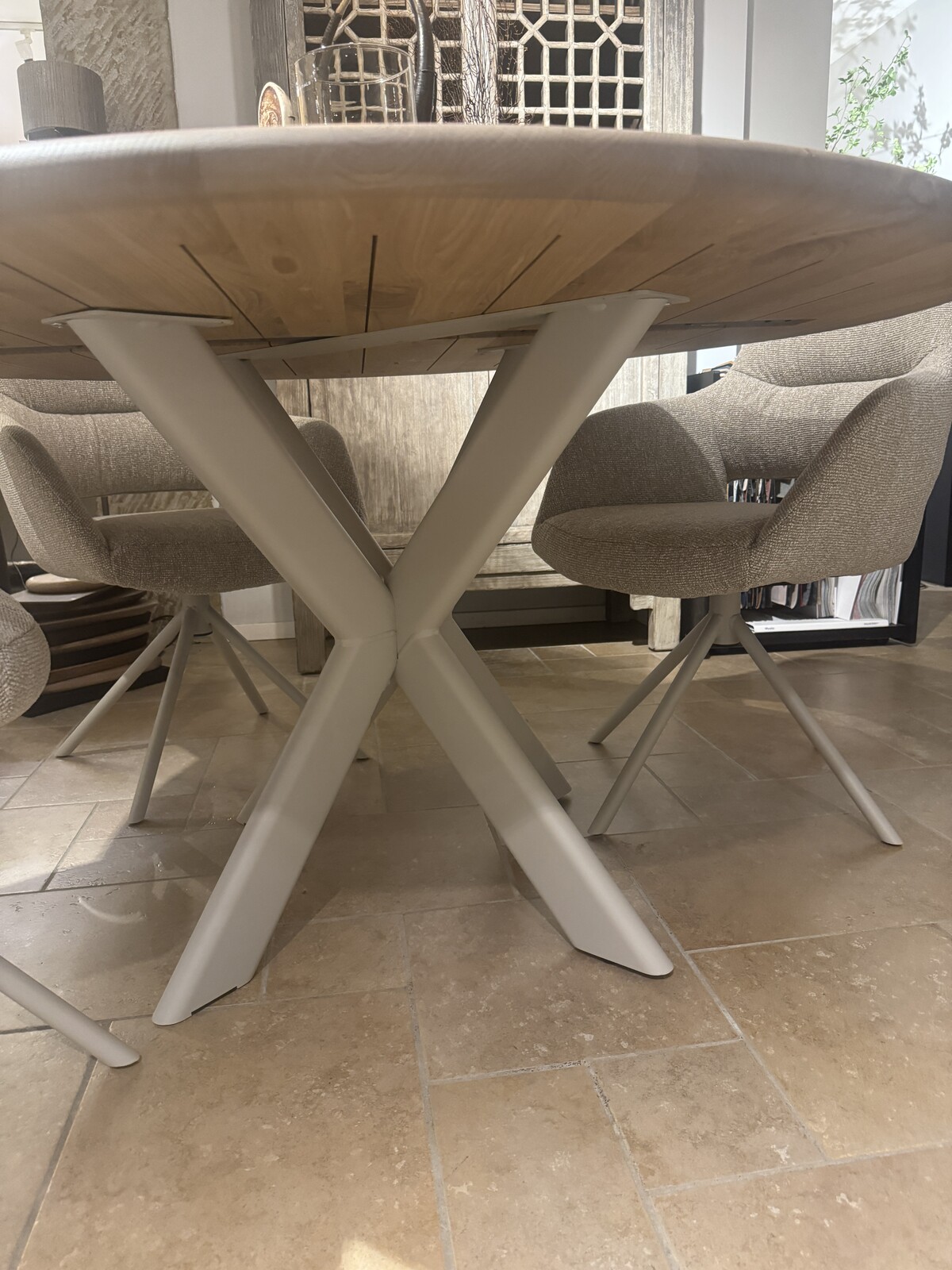 Ronde Eetkamertafel Massief Eiken met bladdikte 3 cm