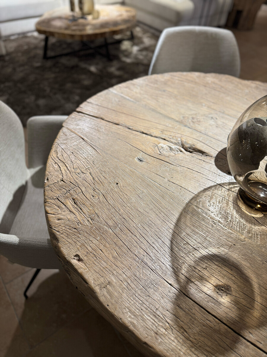 Ronde Tafel Van Massief Iepenhout