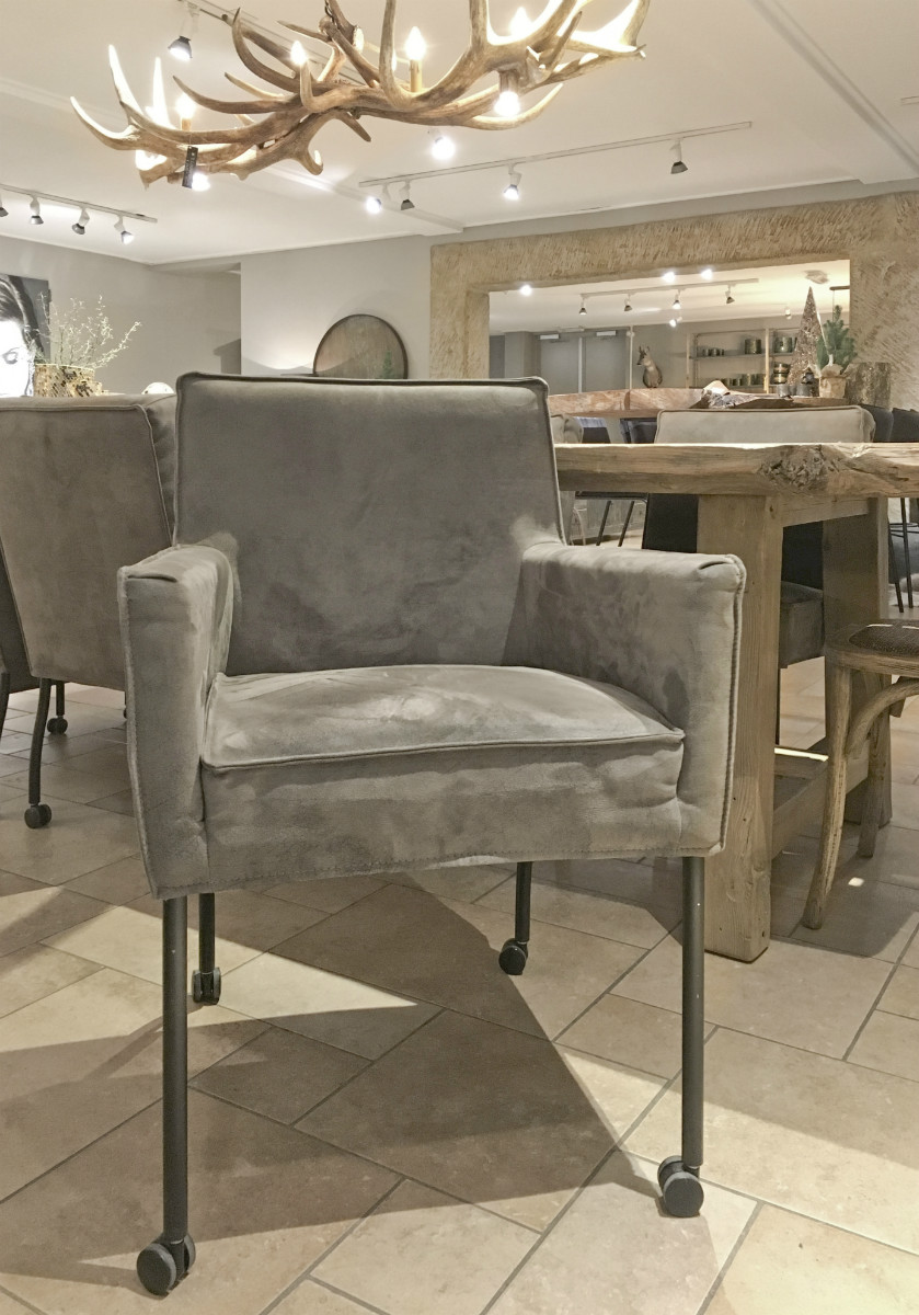 afstand kennis Calamiteit Stoel Apeldoorn in Leder met Microvezel - Stoelen - Collectie - Looiershuis