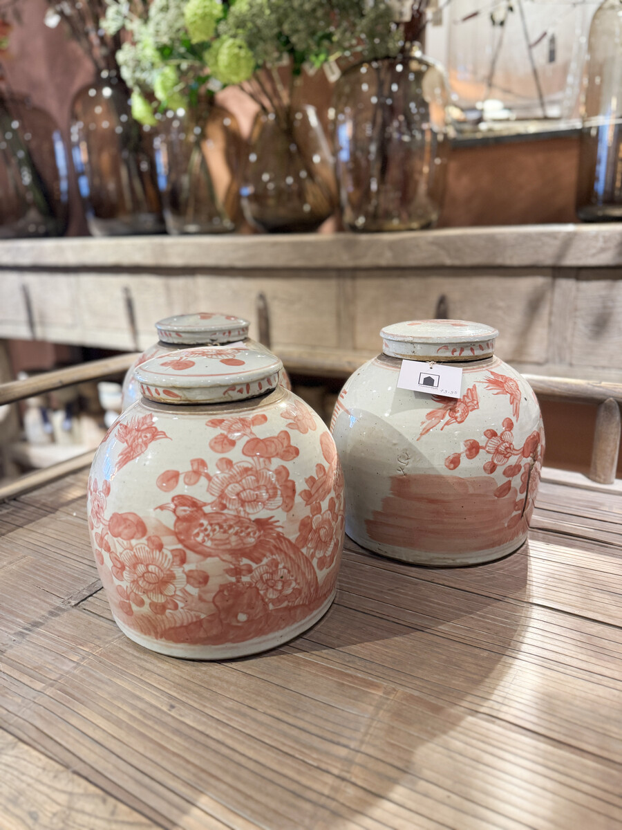 Unieke Chinese tabakspotten met roze tekening van vogels en bloemen