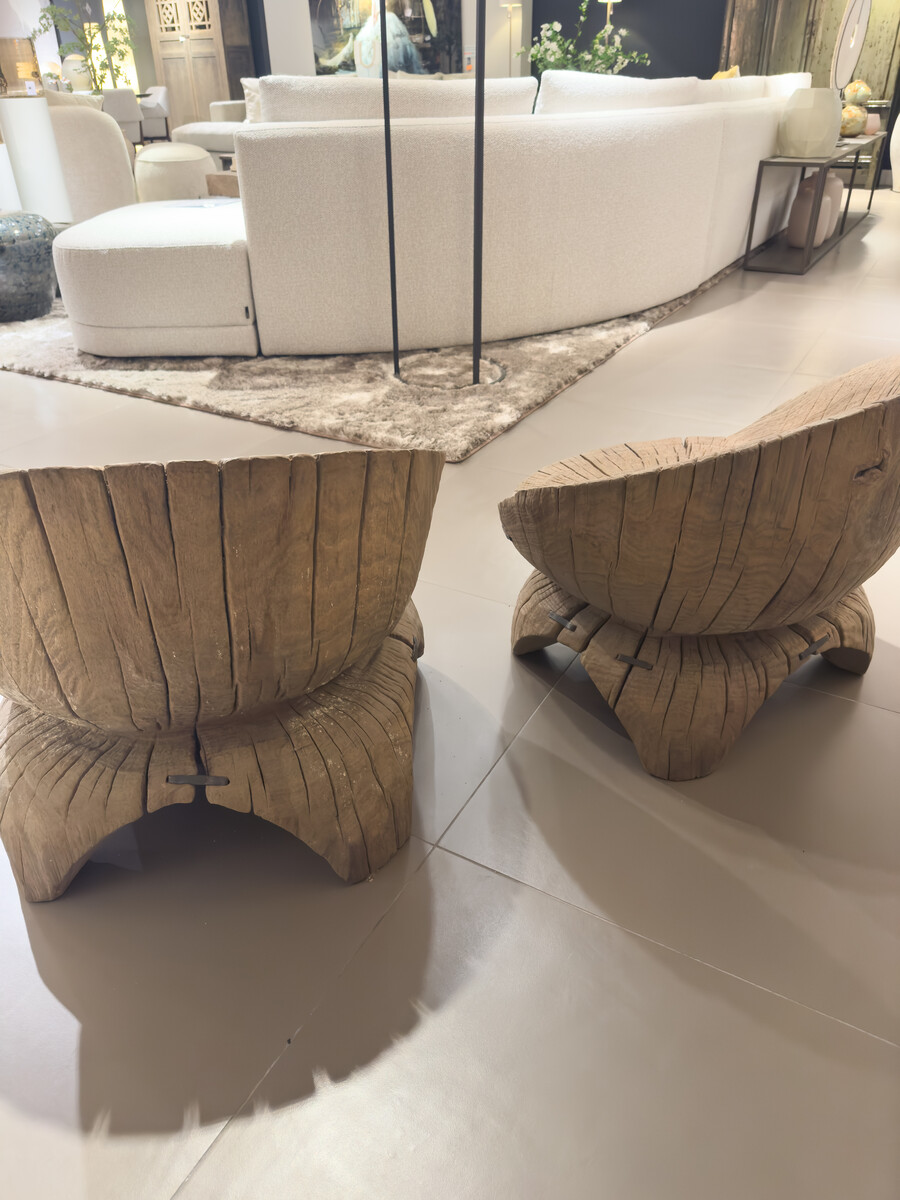 Unieke fauteuils van olmenhout